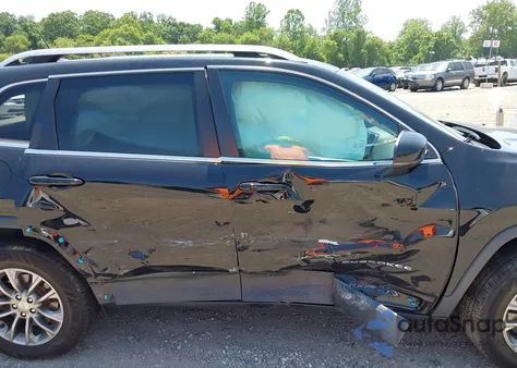 2019 Jeep Cherokee Latitude Plus 4X4 из США, поврежденный, VIN 1C4PJMLXXKD369536